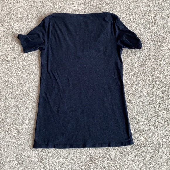 Lululemon Love Tee 6 - Picture 6 of 7